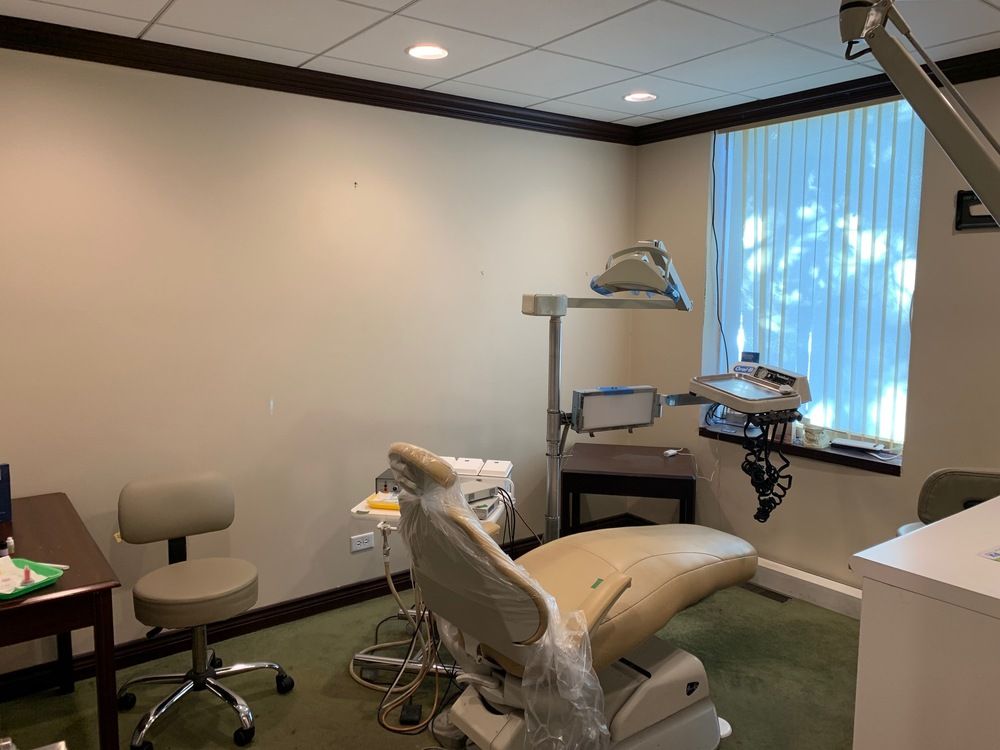 Waukegan Medical Plaza : 1616 Grand Ave, Waukegan, IL 60085